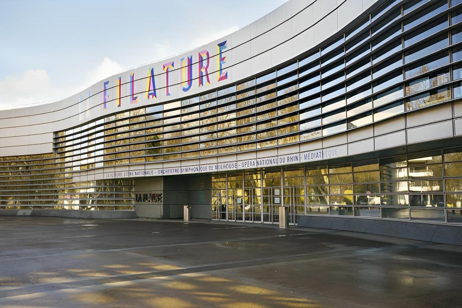 ミュルーズOasis Mulhousien - Rdc, Wifi, Parkingアパートメント エクステリア 写真